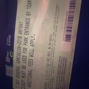 Hollywood universal studios ticket Only one！